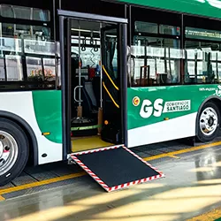 Bus Rollstuhl rampen